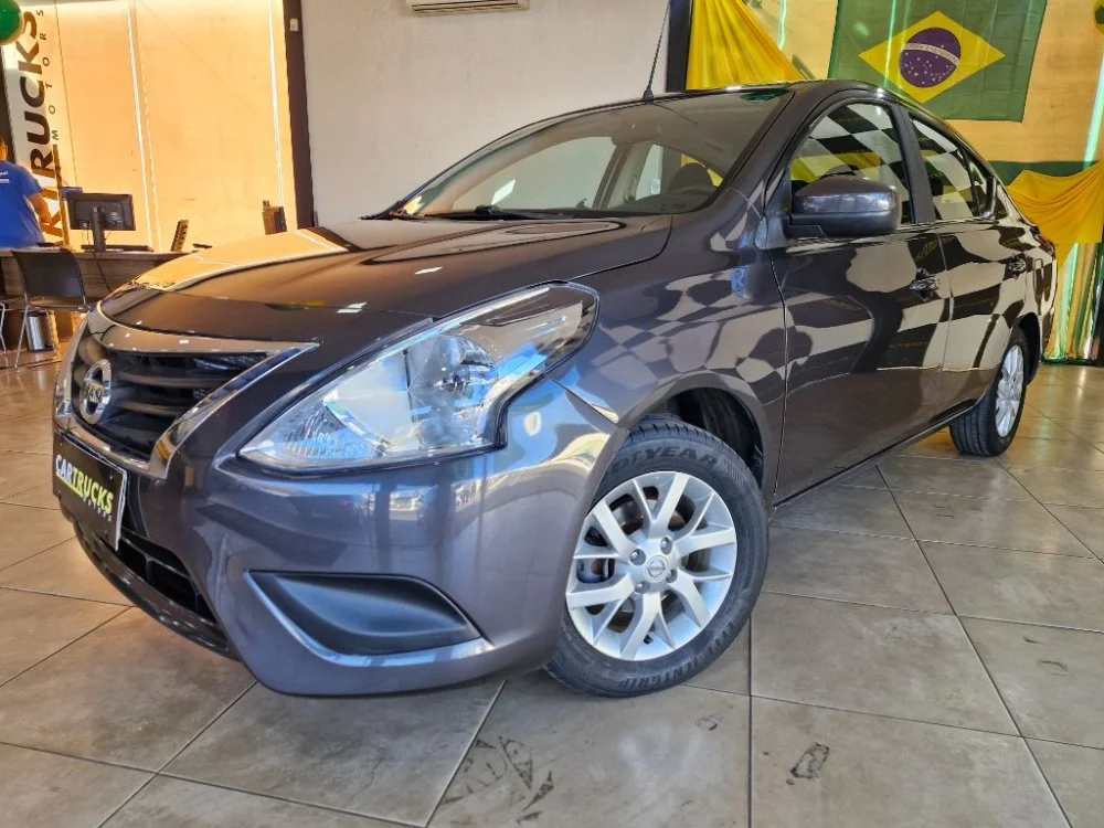 Nissan VERSA SV 1.6 16V FlexStart 4p Aut.