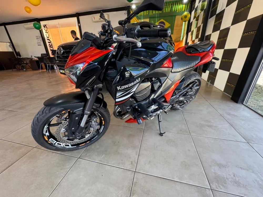 KAWASAKI Z-800