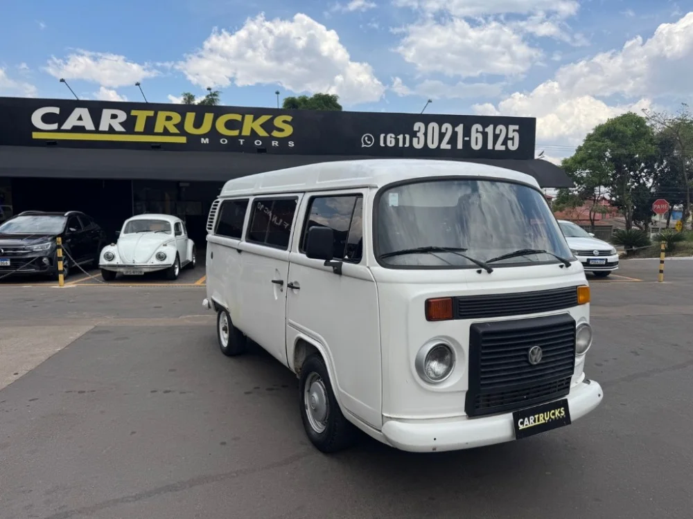 VW - VolksWagen Kombi Lotação 1.4 Mi Total Flex 8V